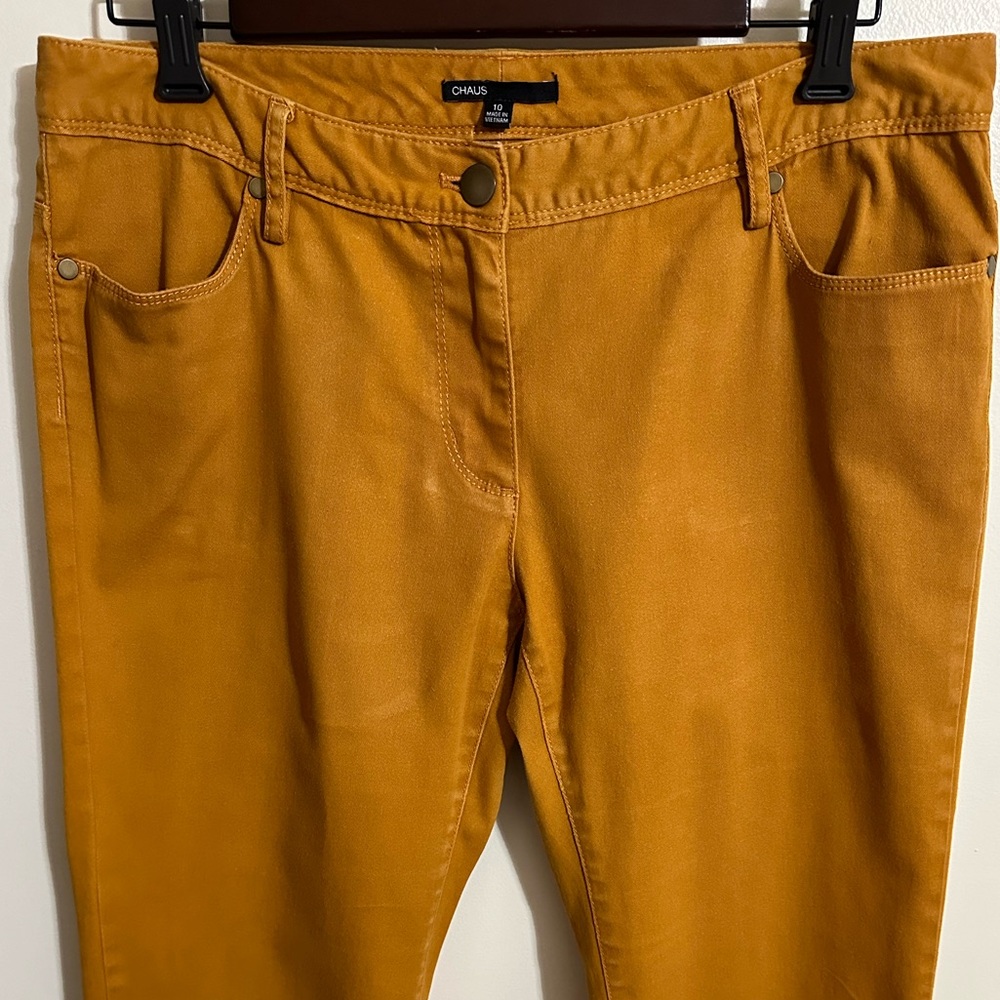 Chaus Gold Mid-Rise Cropped Cotton Jeans, Size 10 - Picture 2 of 6